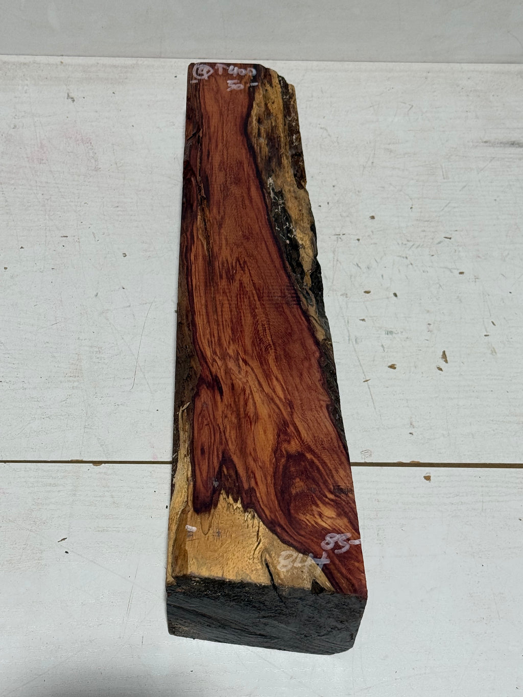 Dalbergia oliveri wood