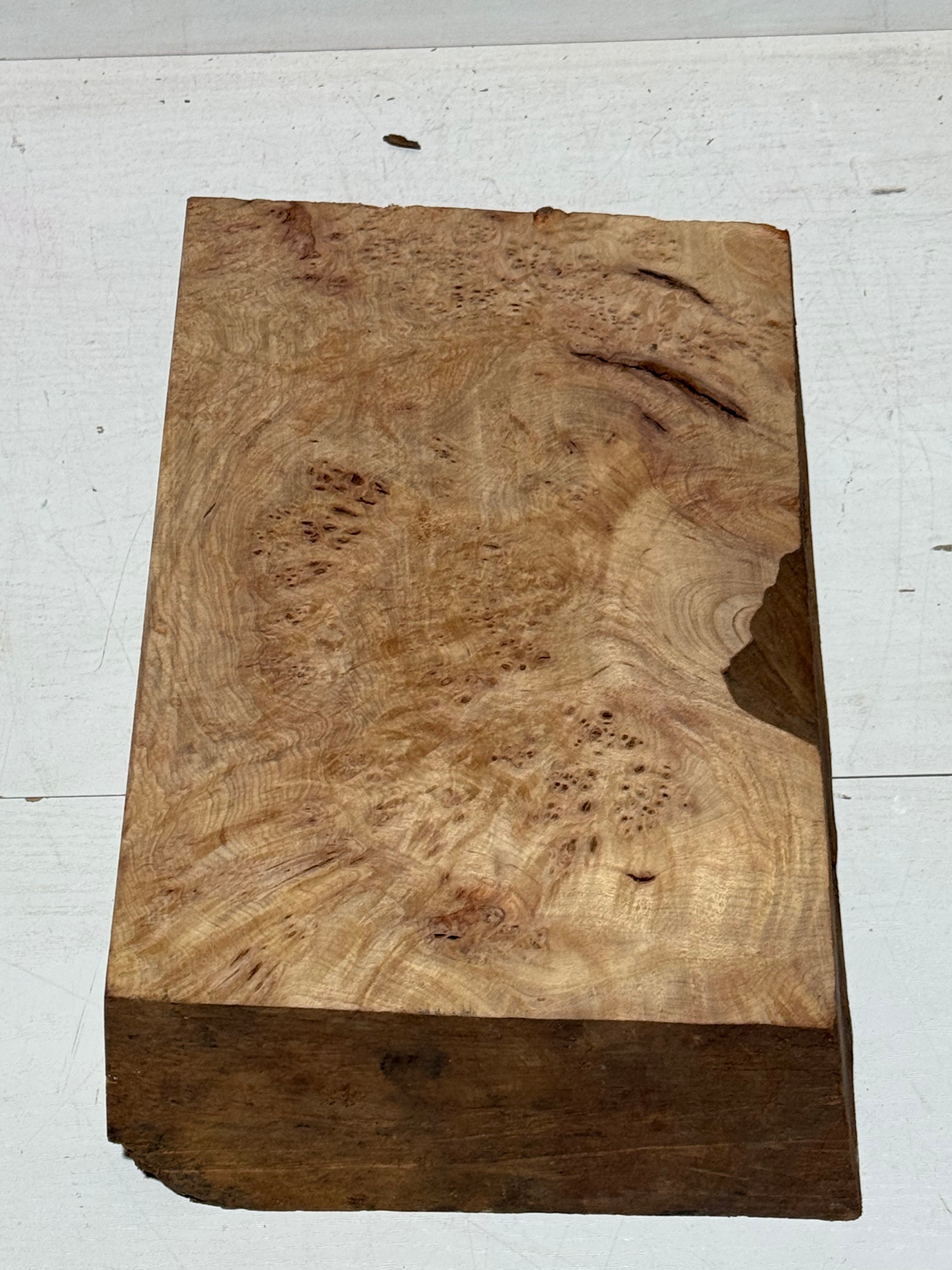 Red lndera burls